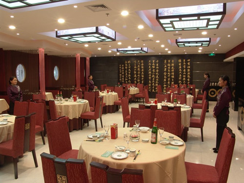 中餐厅大厅_副本.jpg